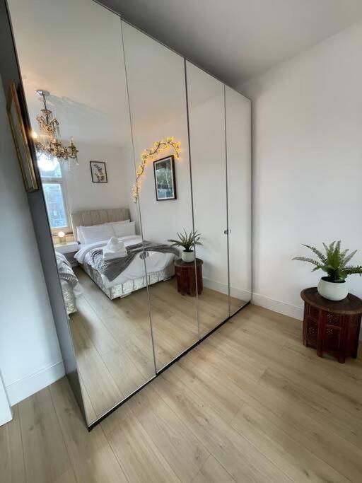 Апартаменты Beautiful Haven,Tower Bridge Rd Лондон Экстерьер фото