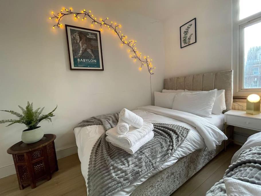 Апартаменты Beautiful Haven,Tower Bridge Rd Лондон Экстерьер фото
